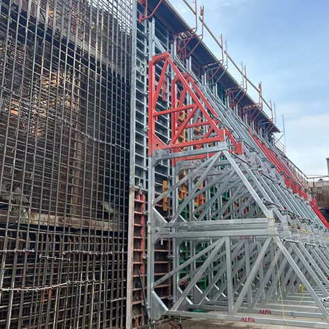 Single side bracket formwork