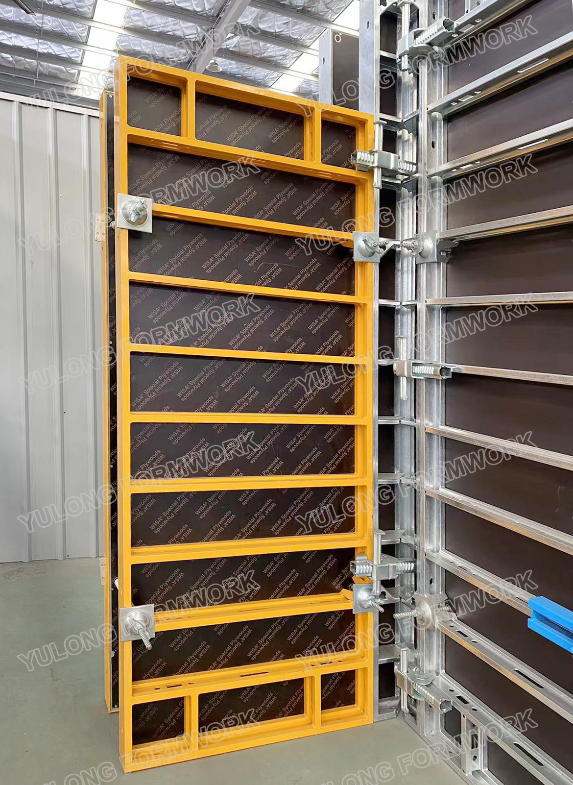 Aluminium frame wall formwork